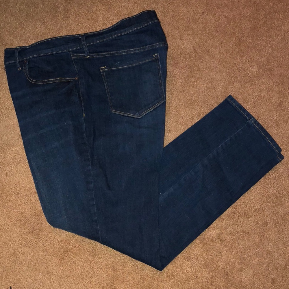 Mid rise straight leg jeans